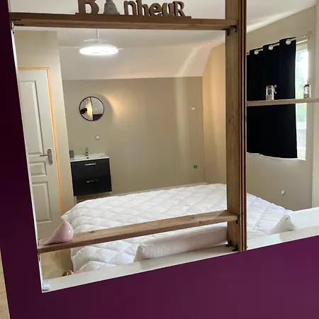 Apartamento De Campagne Au Bord D'un étang De Pèche Le Ponchel